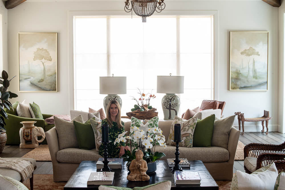 A Comprehensive Guide to Decorating With Throw Pillows