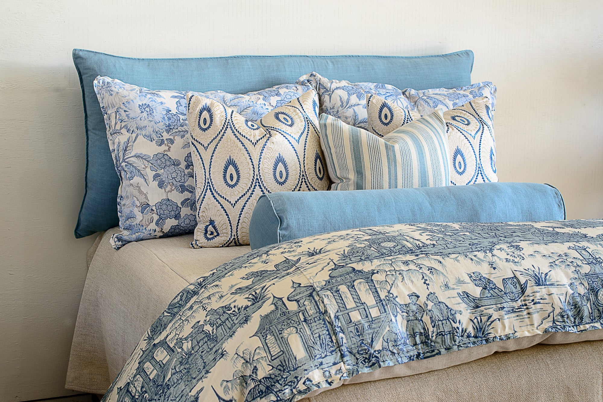 Blue Chinoiserie Collection